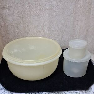 3 pc. Tupperware bowl, and storage containers.